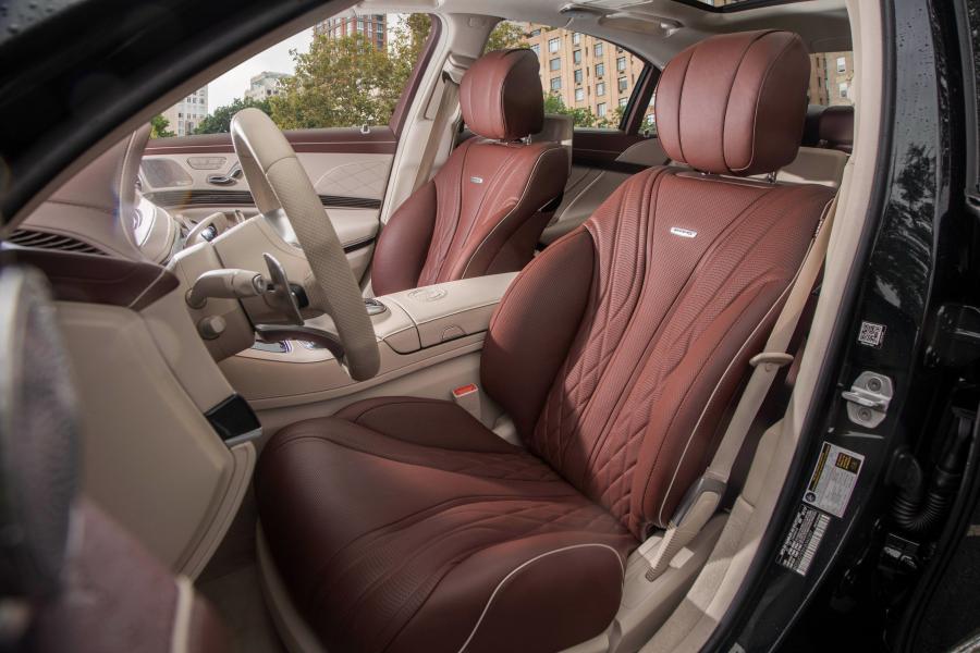 Интерьер Mercedes-AMG S65 Lang (V222) 2017 года  (NA) (фото 6 из 27)